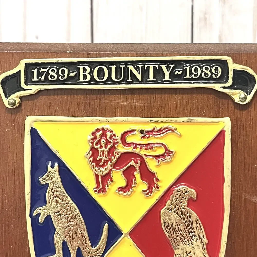 HMS Bounty 1789 Ship Crest Wood Plaque Coat of Arms Mutiny on the Bounty